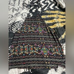 Wet Seal Gray Patterned Fabric